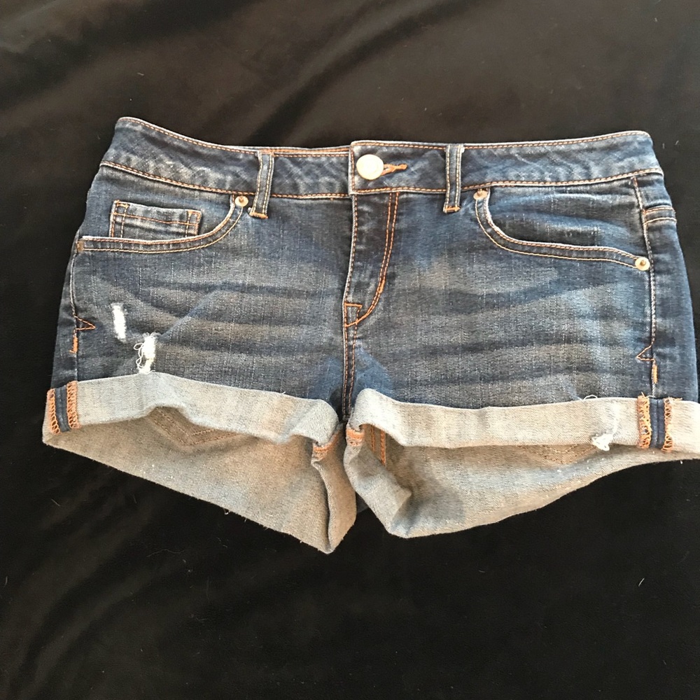 Denim Shorts!ACCEPTING BASICALLY ALL BUNDLE OFFERS